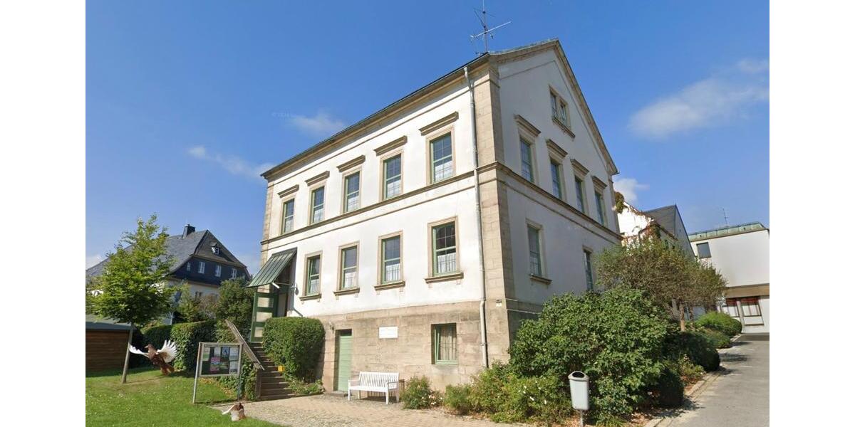 Dachgeschoßwohnung Bad Steben - 4 Zimmer, 106 m&sup2;, 800&euro; | Angebot:25972966