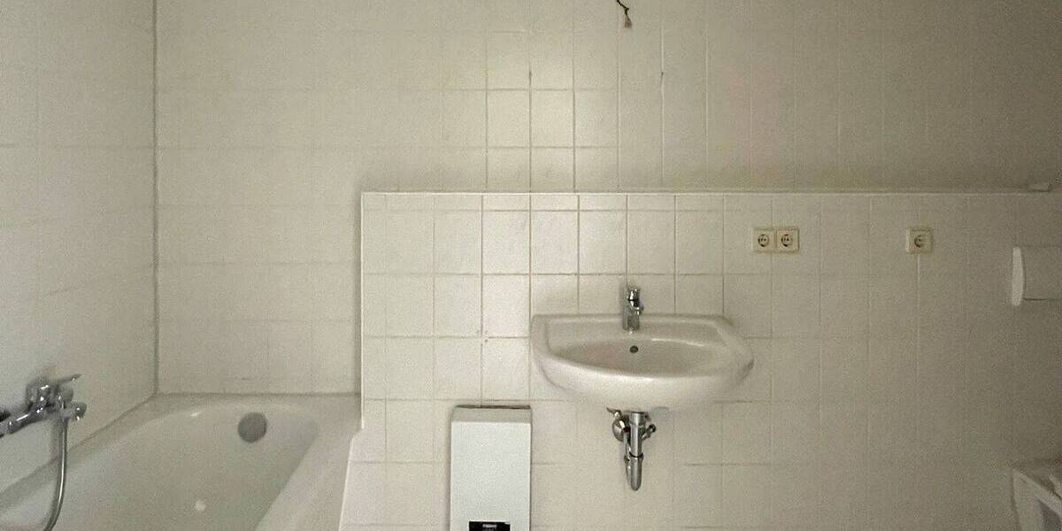 Etagenwohnung Plauen Westend - 2 Zimmer, 34 m&sup2;, 169&euro; | Angebot:26080428