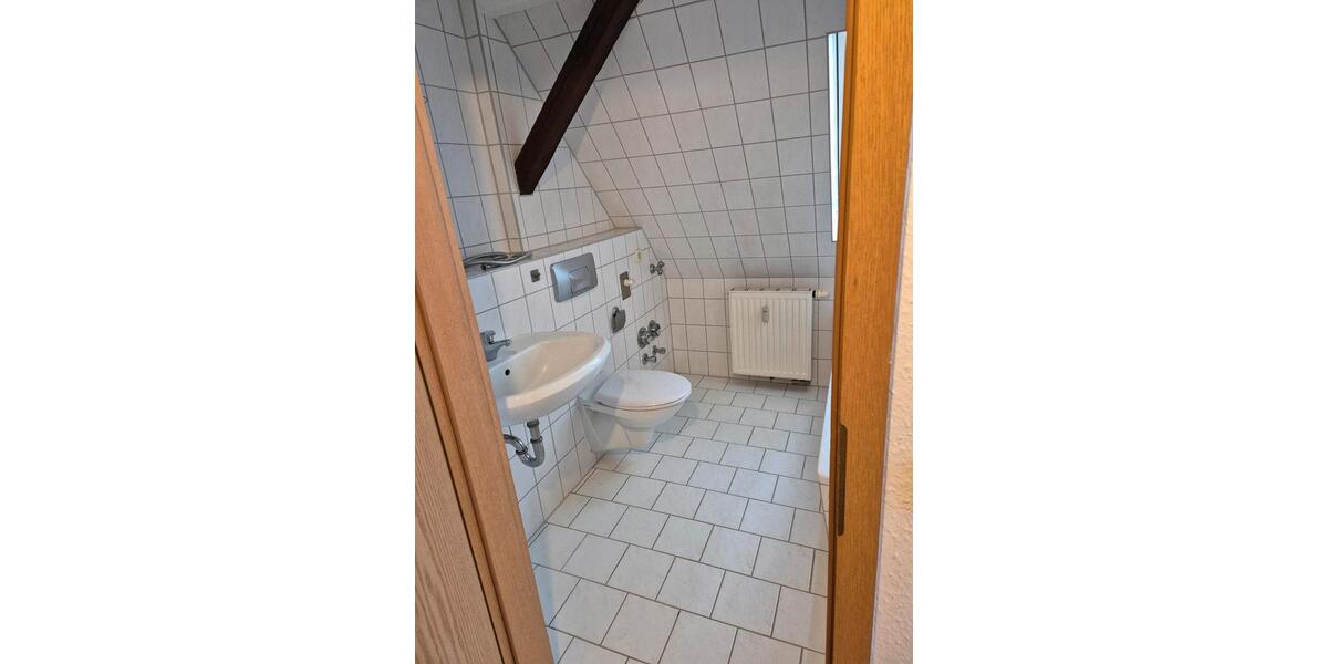Dachgeschoßwohnung Plauen - 2 Zimmer, 39 m&sup2;, 390&euro; | Angebot:24444214