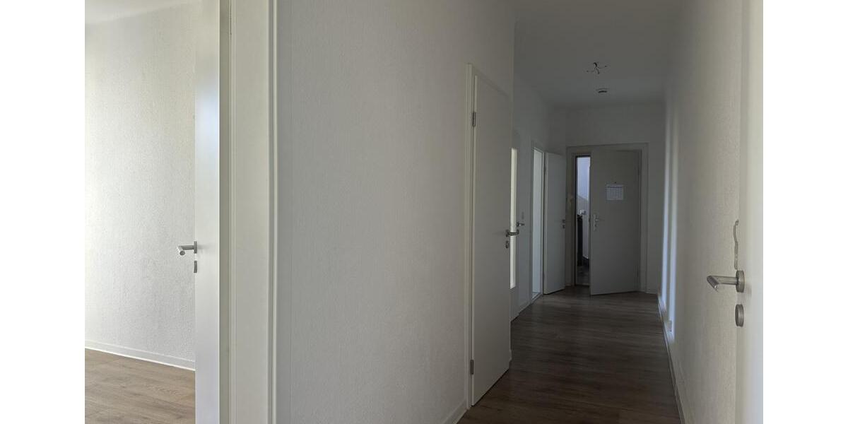 Etagenwohnung Plauen Bahnhofsvorstadt - 3 Zimmer, 70 m&sup2;, 373&euro; | Angebot:26266404