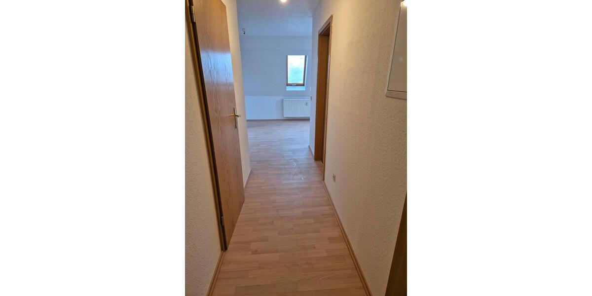 Dachgeschoßwohnung Plauen - 2 Zimmer, 39 m&sup2;, 390&euro; | Angebot:24444214