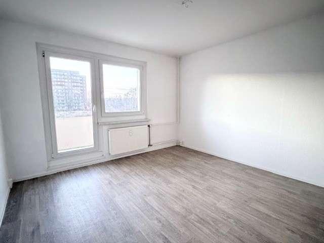 Etagenwohnung Plauen Alt Chrieschwitz - 3 Zimmer, 56 m&sup2;, 282&euro; | Angebot:25782390