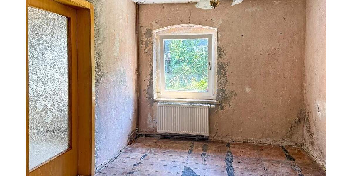 Einfamilienhaus Rosenthal am Rennsteig - 8 Zimmer, 144 m&sup2;, 69.900&euro; | Angebot:25742923