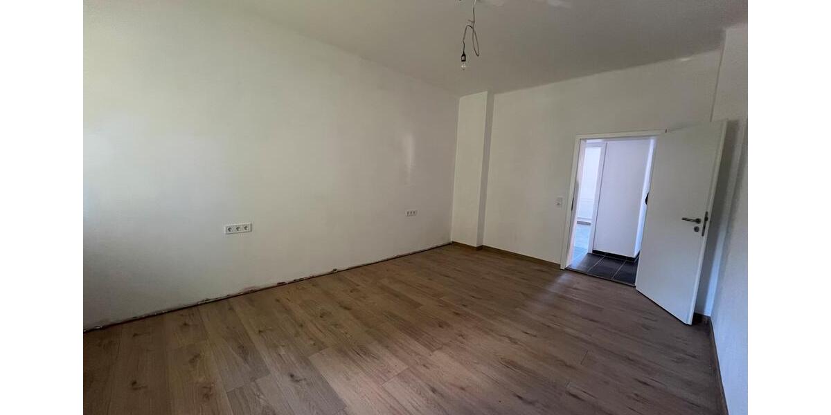 Erdgeschoßwohnung Selb - 3 Zimmer, 92 m&sup2;, 800&euro; | Angebot:26405867