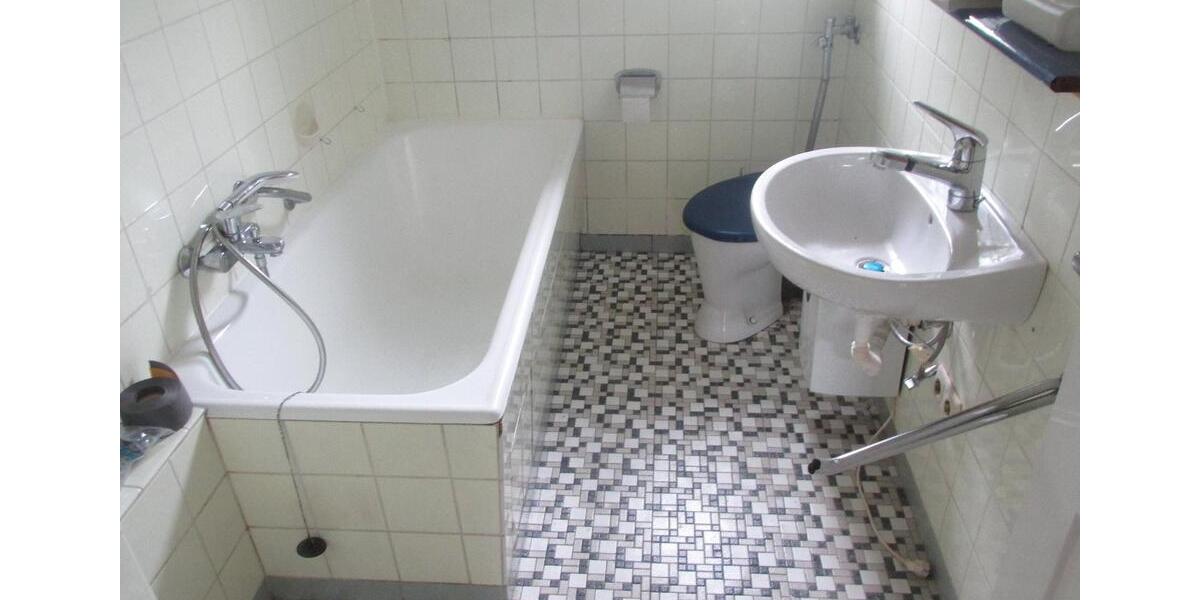 Dachgeschoßwohnung Issigau - 6 Zimmer, 100 m&sup2;, 465&euro; | Angebot:25218956