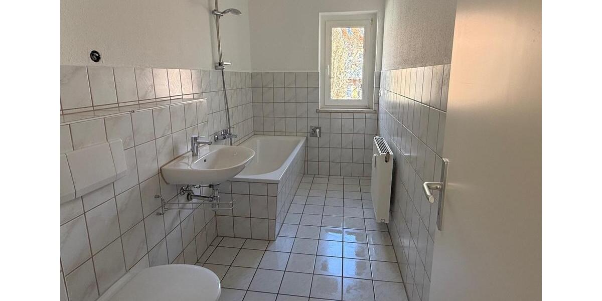 Etagenwohnung Plauen - 2 Zimmer, 59 m&sup2;, 323&euro; | Angebot:25739686