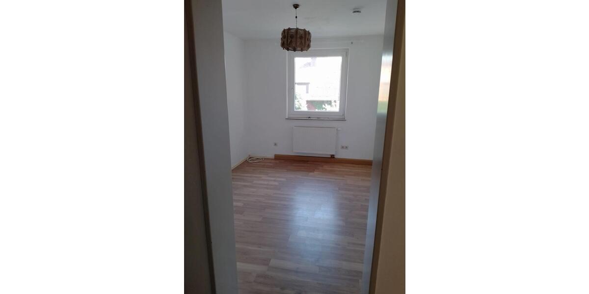 Etagenwohnung Kirchenlamitz Hohenbuch - 3 Zimmer, 58 m&sup2;, 340&euro; | Angebot:26018699