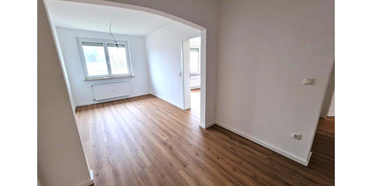 Etagenwohnung Hof Neuhof - 3 Zimmer, 95 m&sup2;, 950&euro; | Angebot:25961665