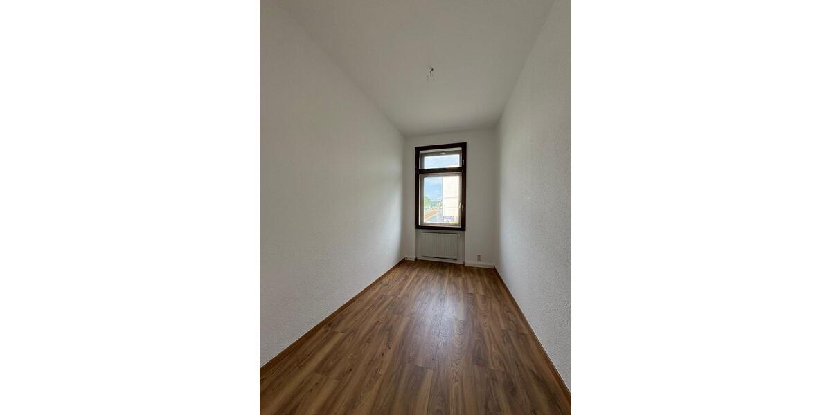 Etagenwohnung Plauen Bahnhofsvorstadt - 4 Zimmer, 107 m&sup2;, 550&euro; | Angebot:25935175