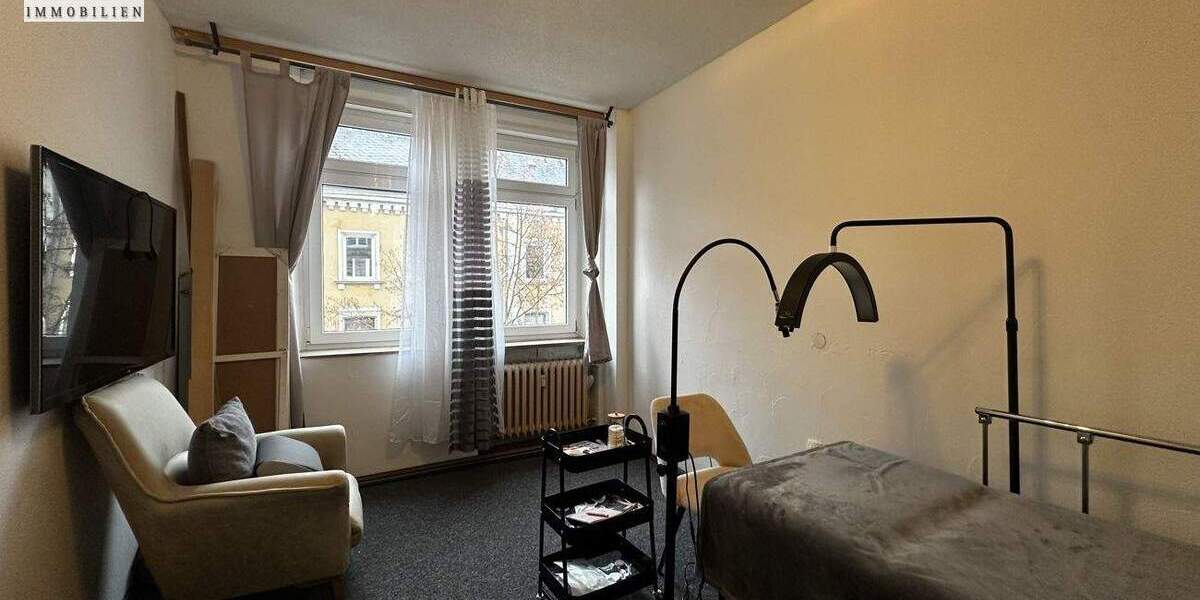 Etagenwohnung Hof Innenstadt - 4 Zimmer, 114 m&sup2;, 159.000&euro; | Angebot:25768147
