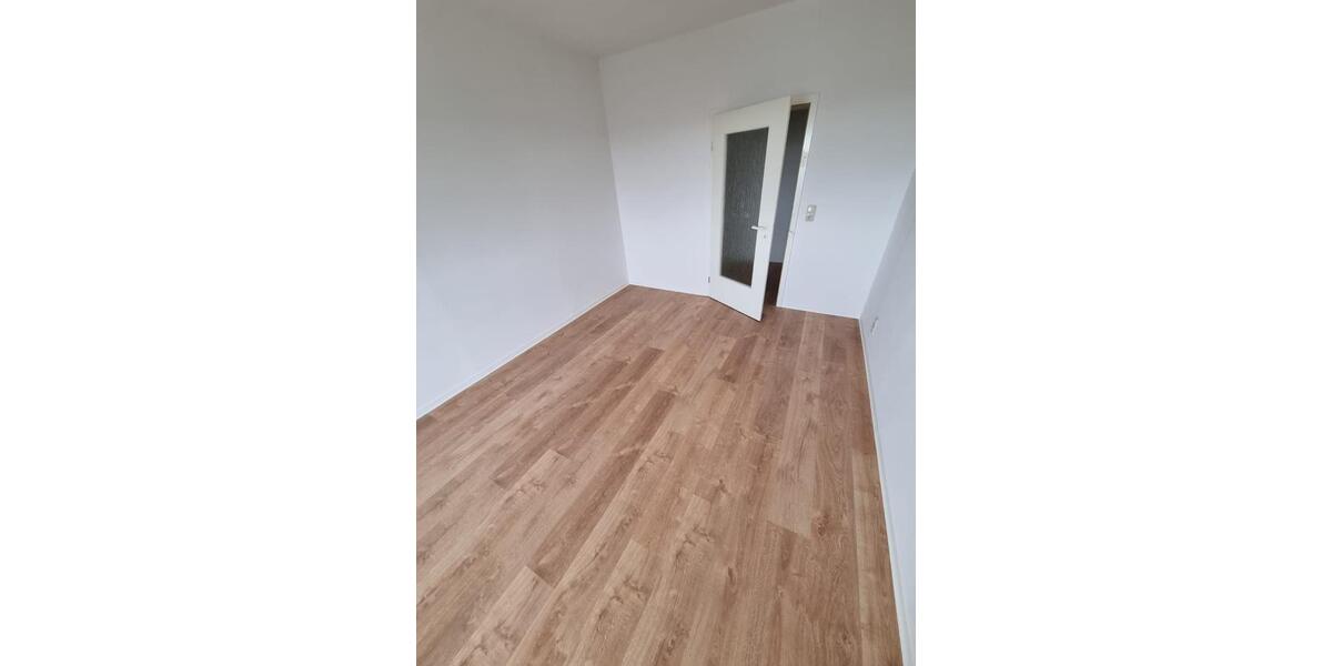 Dachgeschoßwohnung Plauen Bahnhofsvorstadt - 3.5 Zimmer, 143 m&sup2;, 527&euro; | Angebot:19254364