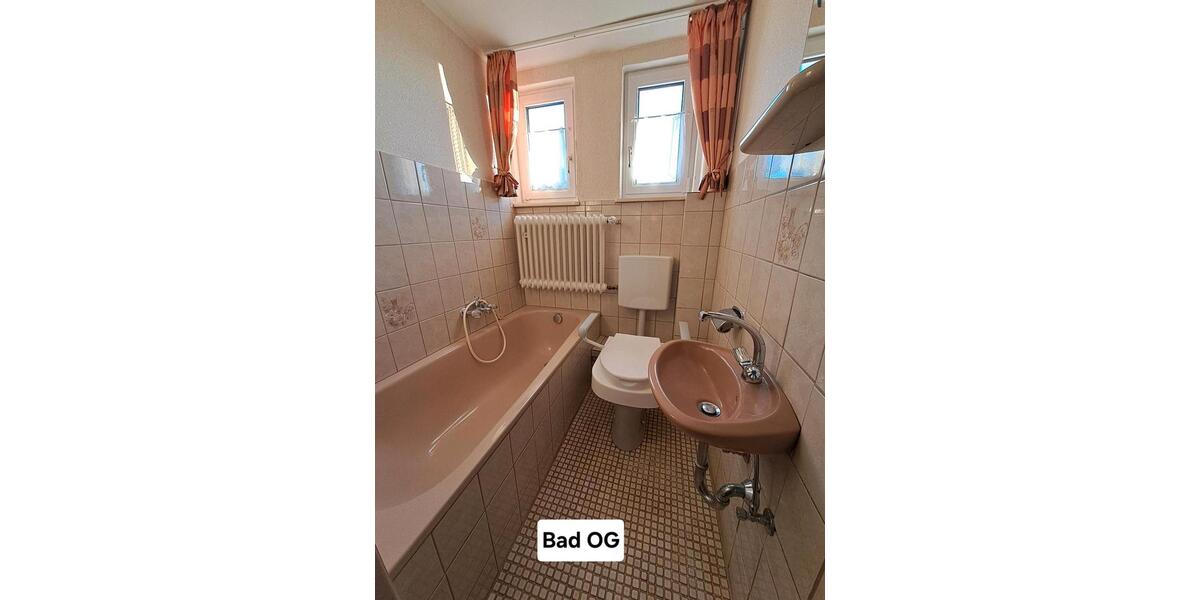 Doppelhaushälfte Selb - 6 Zimmer, 144 m&sup2;, 225.000&euro; | Angebot:26211940