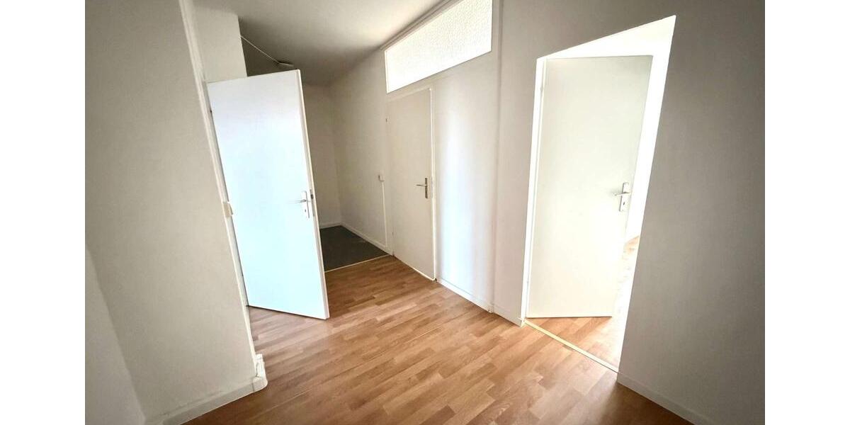 Etagenwohnung Plauen Alt Chrieschwitz - 3 Zimmer, 56 m&sup2;, 310&euro; | Angebot:23856462