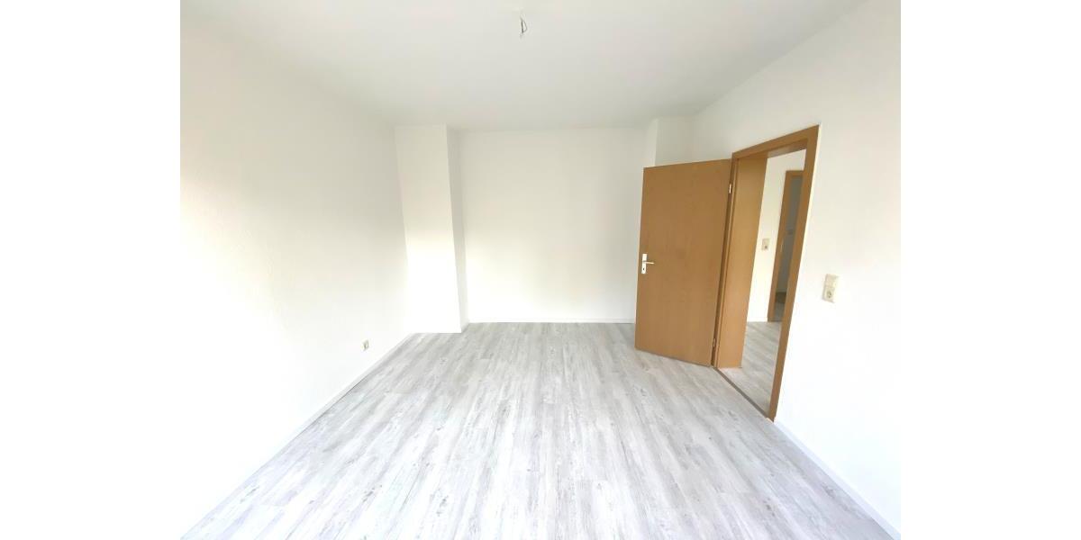 Etagenwohnung Plauen - 2 Zimmer, 48 m&sup2;, 280&euro; | Angebot:25080856