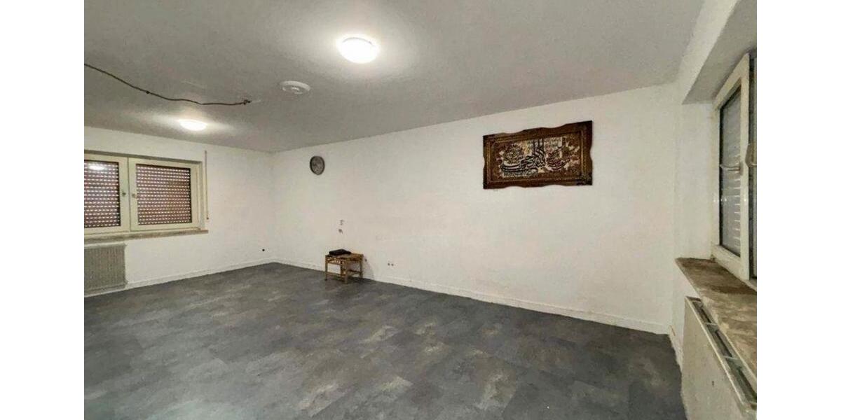 Einfamilienhaus Nordhalben - 8 Zimmer, 200 m&sup2;, 1.300&euro; | Angebot:26480770
