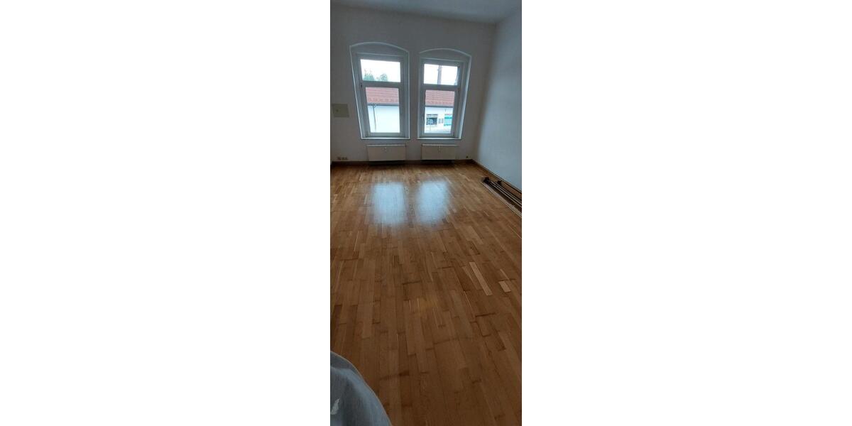 Etagenwohnung Oelsnitz (Vogtland) - 1 Zimmer, 50 m&sup2;, 400&euro; | Angebot:25769975