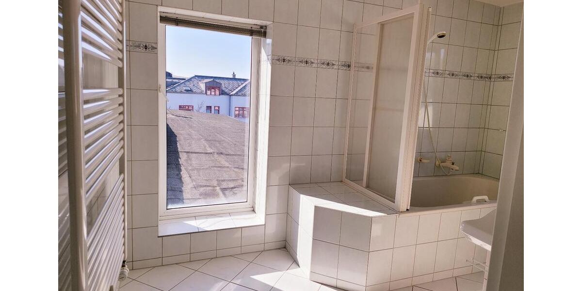 Etagenwohnung Schleiz - 3 Zimmer, 92 m&sup2;, 715&euro; | Angebot:21494338