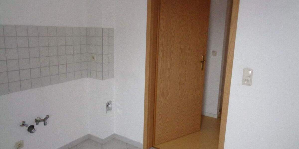Etagenwohnung Plauen Preißelpöhl - 2 Zimmer, 52 m&sup2;, 215&euro; | Angebot:25879121