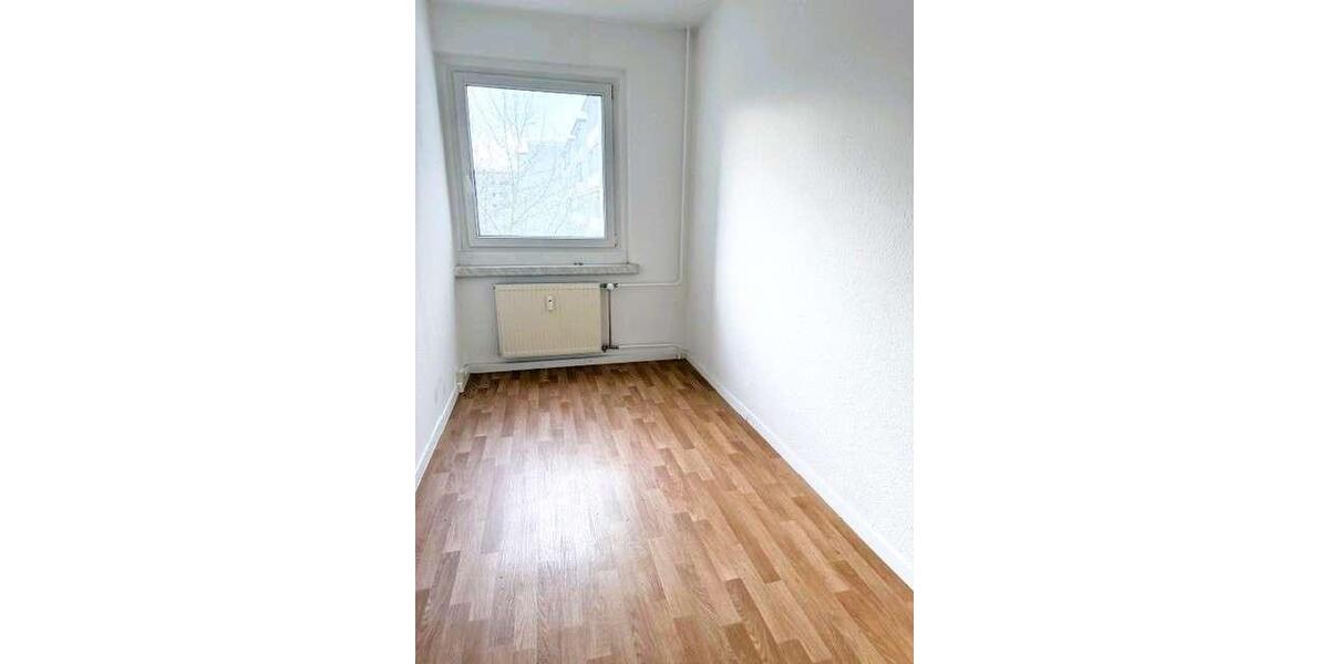 Etagenwohnung Plauen Alt Chrieschwitz - 3 Zimmer, 56 m&sup2;, 310&euro; | Angebot:23856462