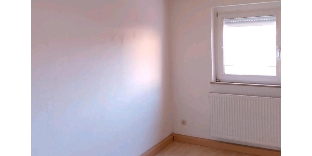 Etagenwohnung Naila - 2 Zimmer, 65 m&sup2;, 400&euro; | Angebot:25300787