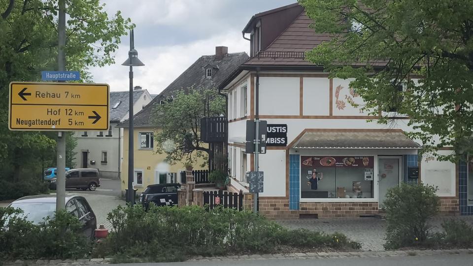 Einfamilienhaus Regnitzlosau - 14 Zimmer, 260 m&sup2;, 600&euro; | Angebot:26566304
