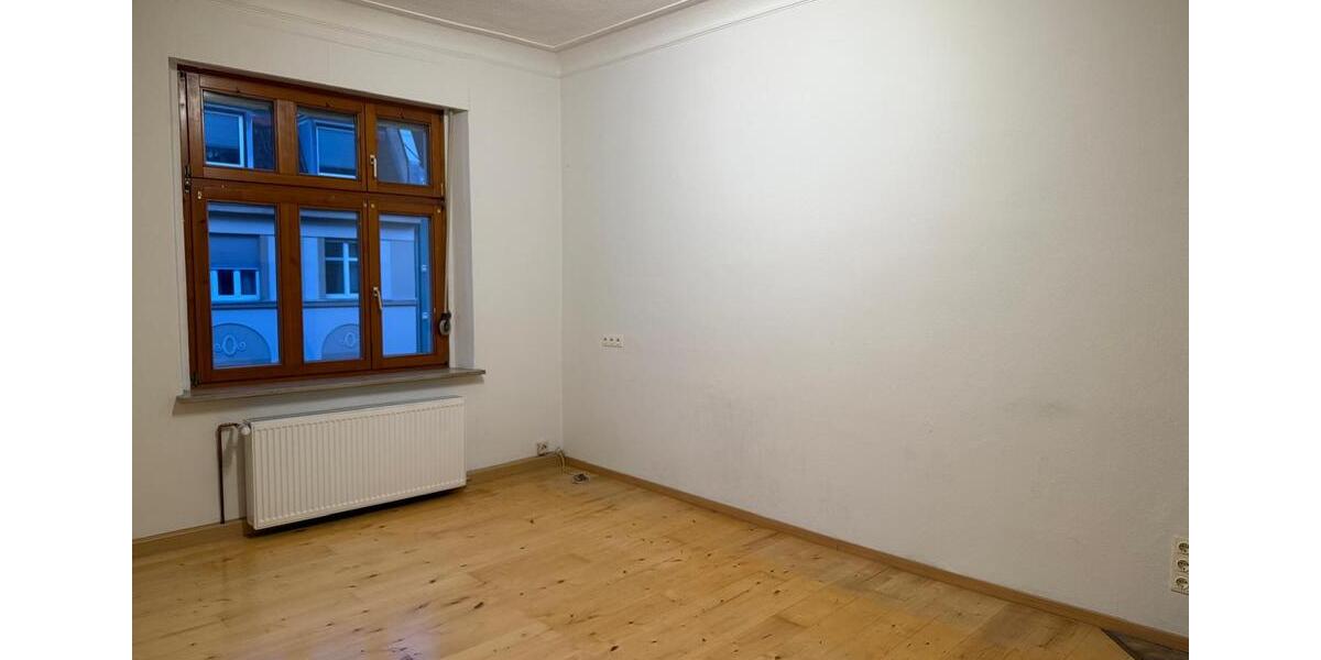 Etagenwohnung Hof Altstadt - 5 Zimmer, 131 m&sup2;, 795&euro; | Angebot:25292583