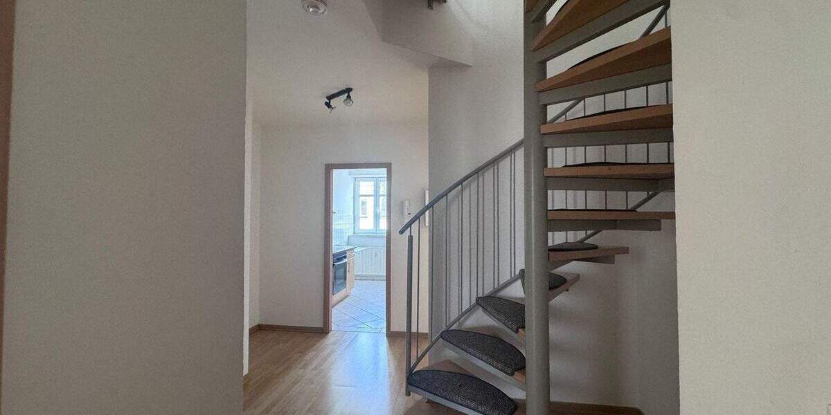 Etagenwohnung Plauen Stadtmitte - 2 Zimmer, 71 m&sup2;, 55.000&euro; | Angebot:25686174