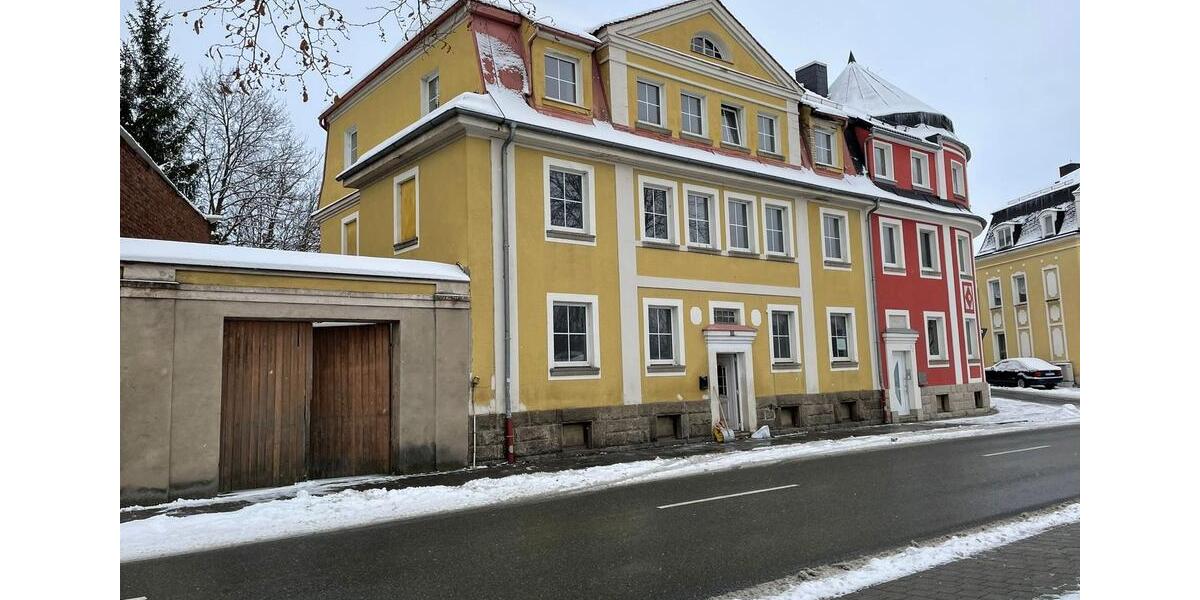 Mehrfamilienhaus, Wohnhaus Rehau - 12 Zimmer, 331 m&sup2;, 139.000&euro; | Angebot:25392276