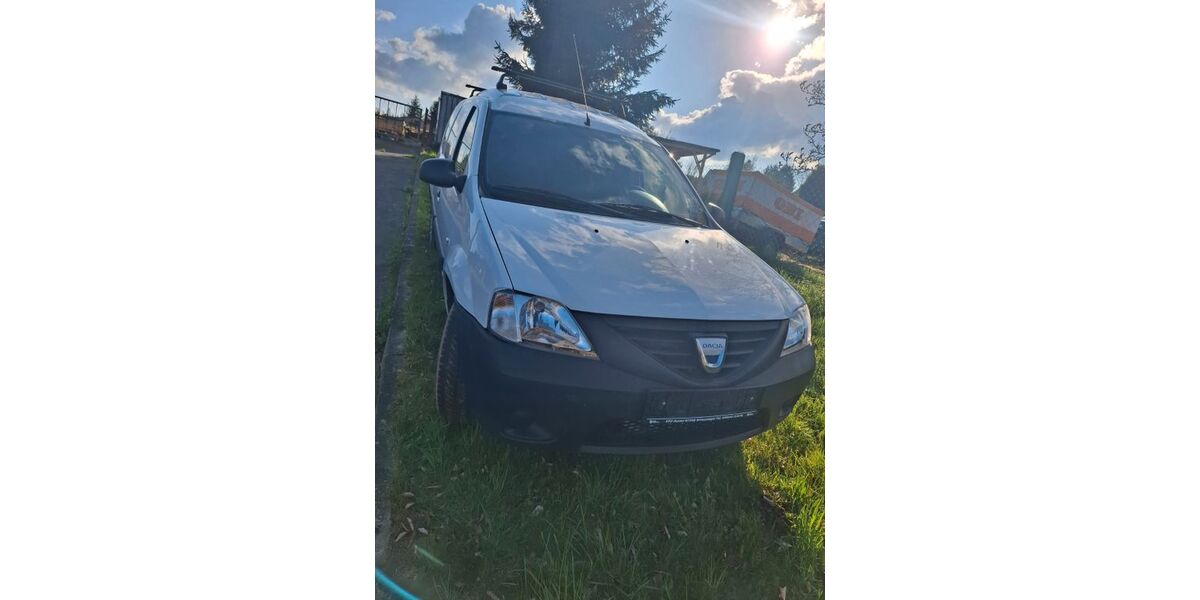 Dacia Logan 43.000 km 3.100 &euro; hirschberg 07927