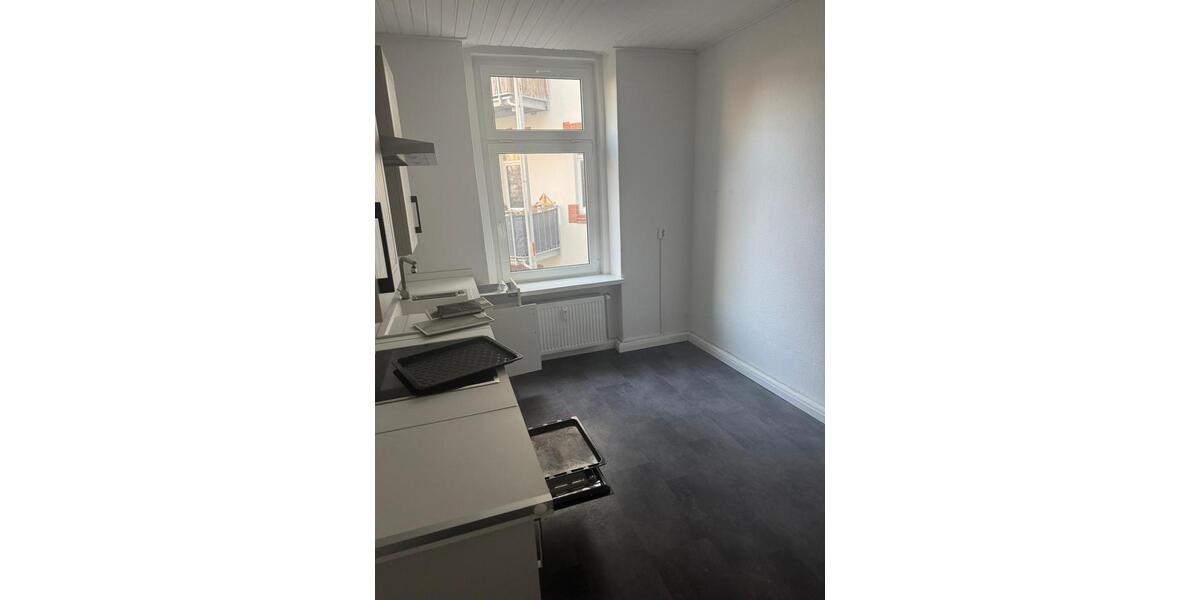Etagenwohnung Plauen Bahnhofsvorstadt - 3 Zimmer, 86 m&sup2;, 450&euro; | Angebot:25855312