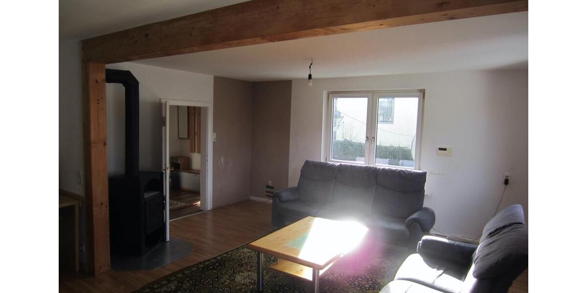 Einfamilienhaus Marktleugast - 6 Zimmer, 150 m&sup2;, 135.000&euro; | Angebot:25589667