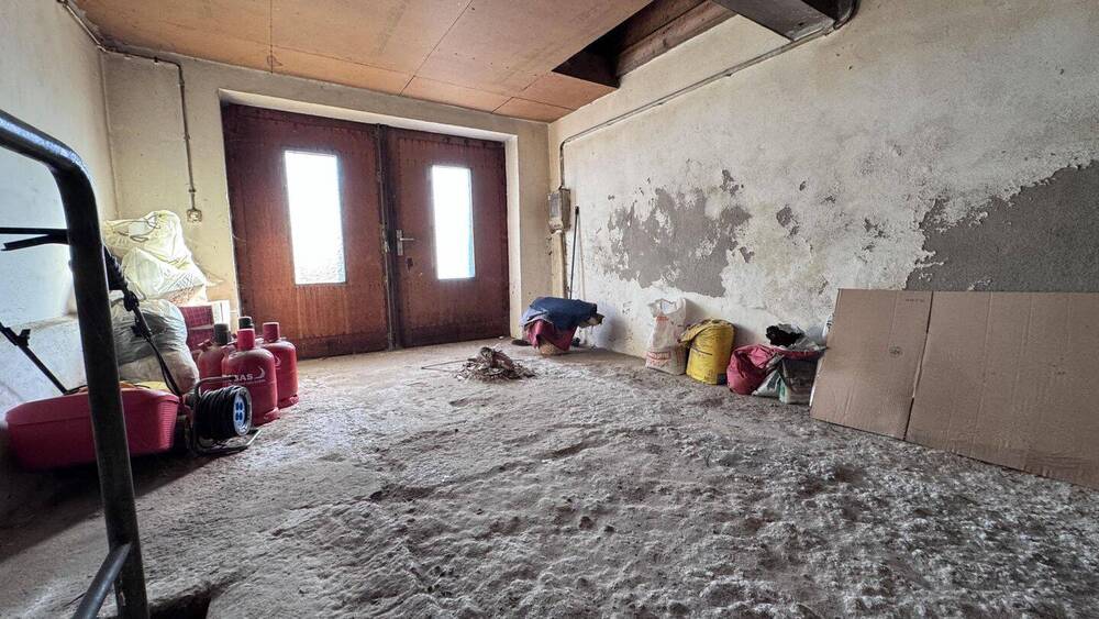 Bauernhaus, Landhaus Langenbach Langenbach - 4 Zimmer, 130 m&sup2;, 95.000&euro; | Angebot:25662116