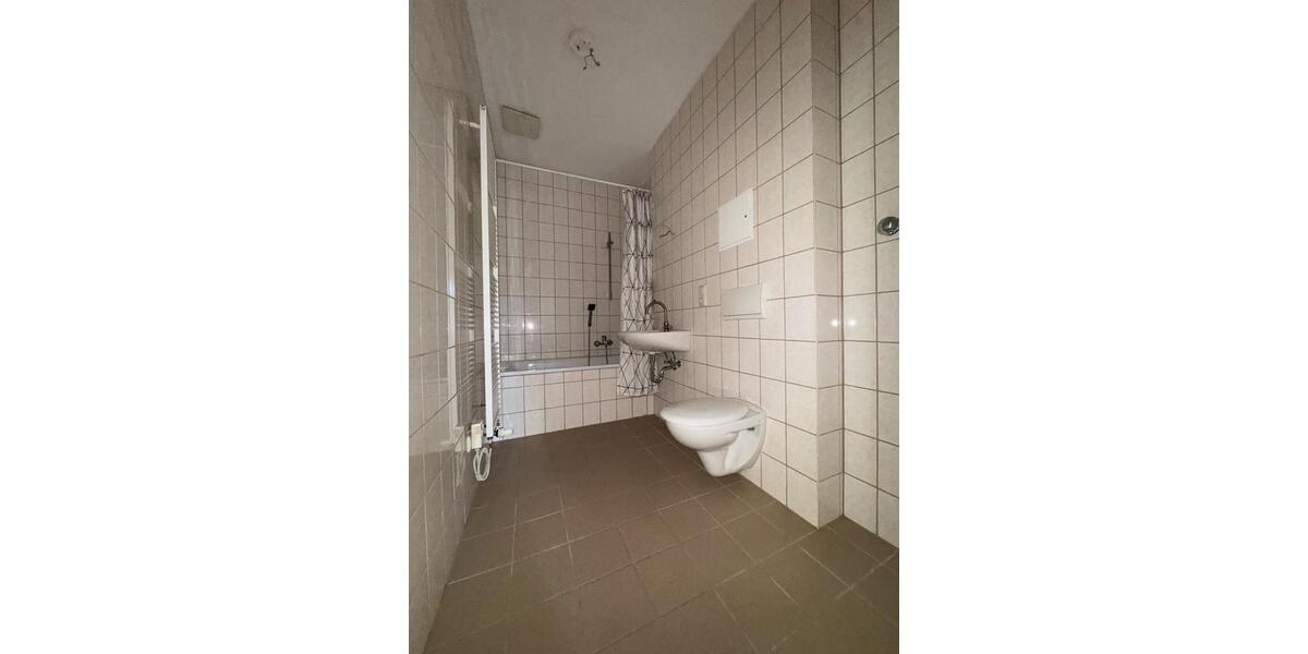 Etagenwohnung Bad Elster - 2 Zimmer, 67 m&sup2;, 405&euro; | Angebot:25217190