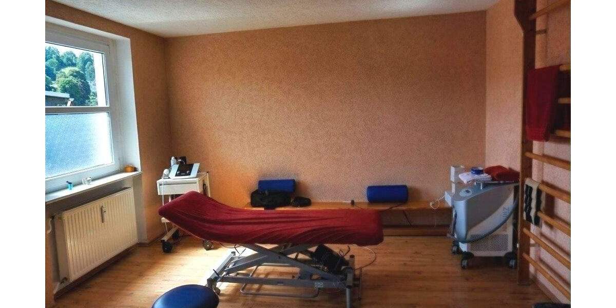 Einfamilienhaus Markneukirchen - 9 Zimmer, 245 m&sup2;, 199.000&euro; | Angebot:25662090