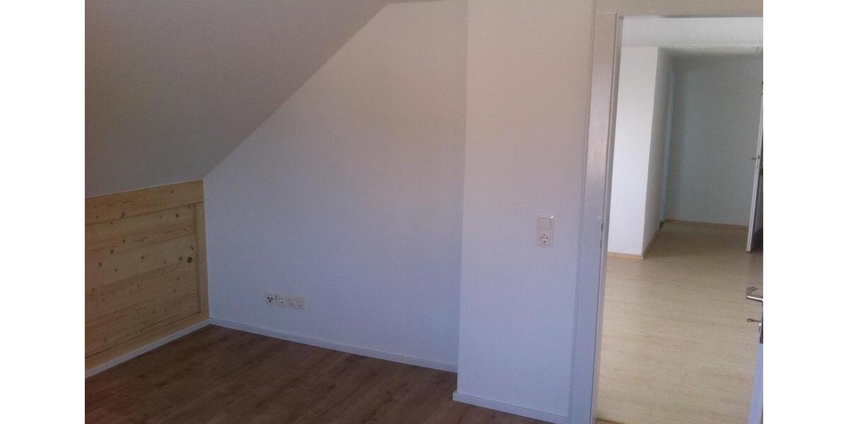 Doppelhaushälfte Helmbrechts - 8.5 Zimmer, 170 m&sup2;, 298.000&euro; | Angebot:26962060