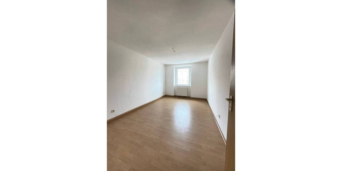 Etagenwohnung Plauen Preißelpöhl - 2 Zimmer, 52 m&sup2;, 250&euro; | Angebot:25796467