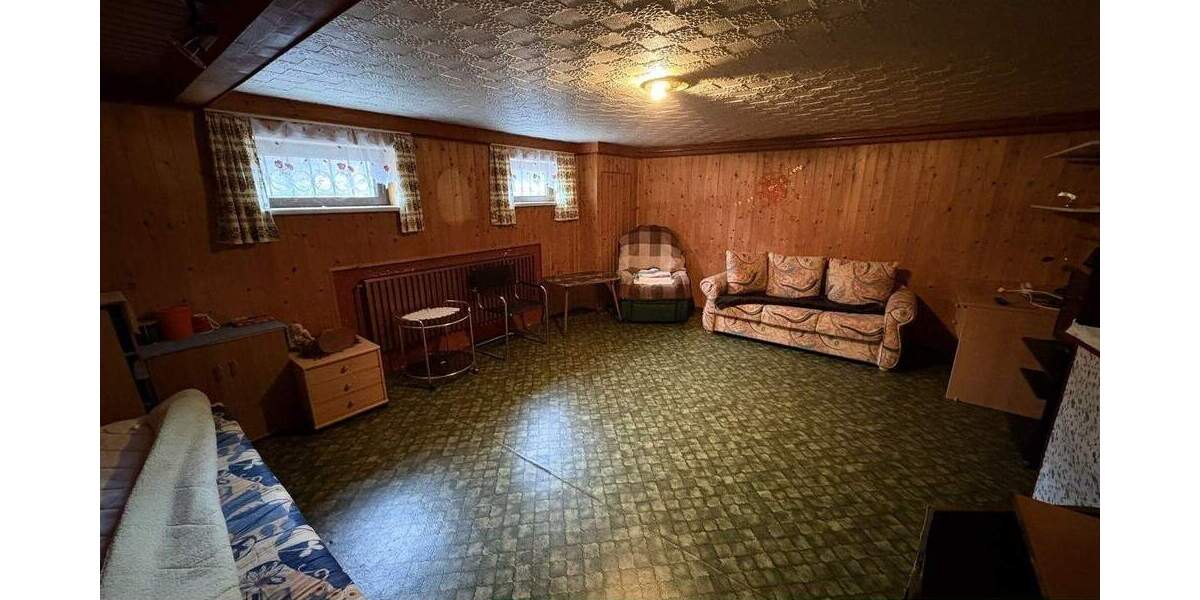 Mehrfamilienhaus, Wohnhaus Selb - 9 Zimmer, 253 m&sup2;, 299.000&euro; | Angebot:25665797