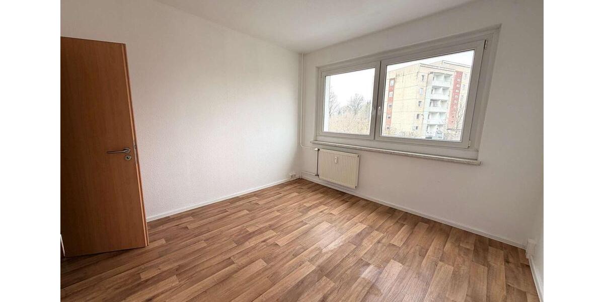 Erdgeschoßwohnung Plauen Alt Chrieschwitz - 3 Zimmer, 56 m&sup2;, 299&euro; | Angebot:25958967