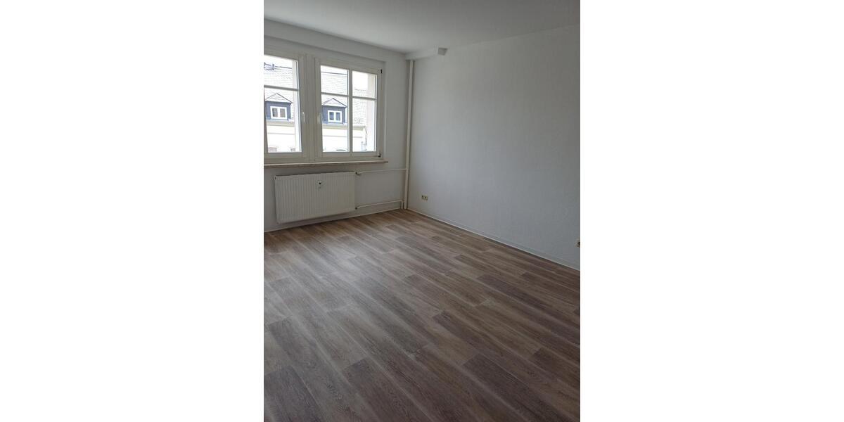 Etagenwohnung Bad Lobenstein - 4 Zimmer, 70 m&sup2;, 463&euro; | Angebot:26550744