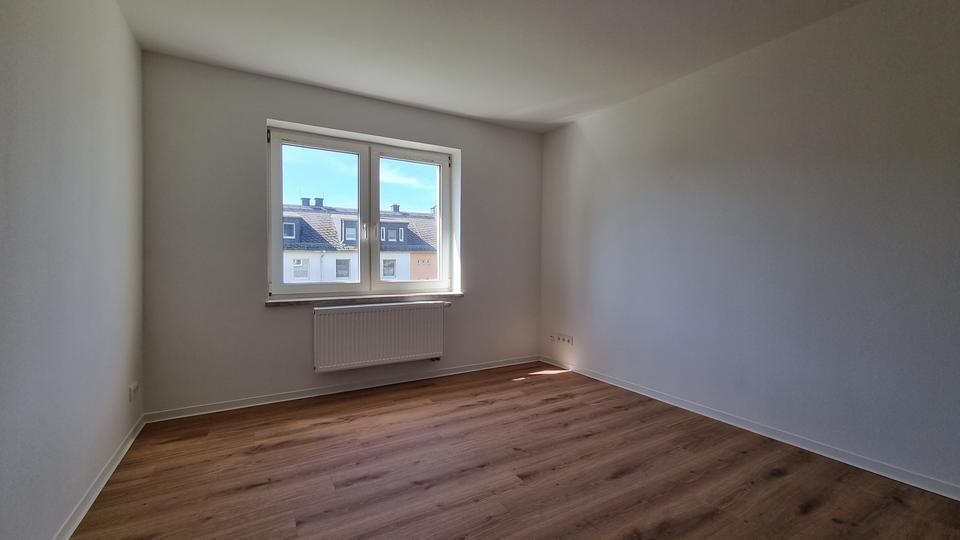 Etagenwohnung Schleiz - 2 Zimmer, 58 m&sup2;, 460&euro; | Angebot:25975043