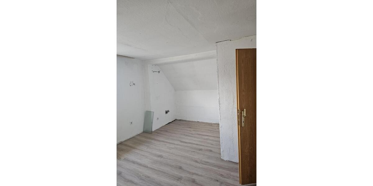 Mehrfamilienhaus, Wohnhaus Münchberg - 9 Zimmer, 200 m&sup2;, 125.000&euro; | Angebot:26973814