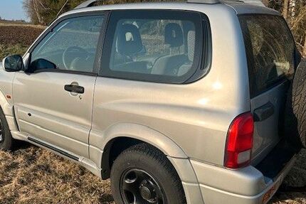 Suzuki Grand Vitara 163.000 km 3.999 &euro; Jehsen 95213