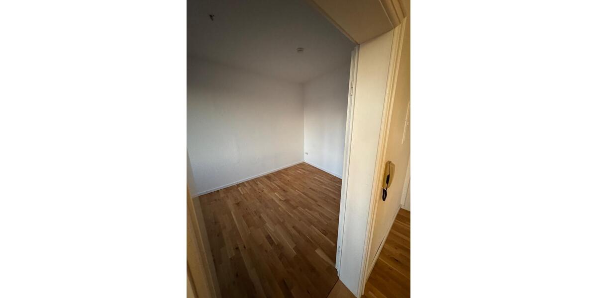 Etagenwohnung Münchberg - 2 Zimmer, 35 m&sup2;, 290&euro; | Angebot:25226052