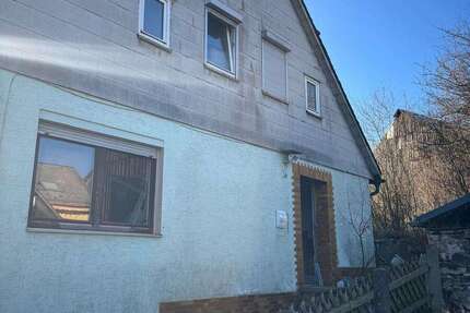 Haus Nordhalben - 5 Zimmer, 140 m&sup2;, 49.000&euro; | Angebot:20976381