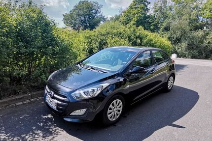 Hyundai i30 105.000 km 5.900 &euro; Weißenstadt 95163
