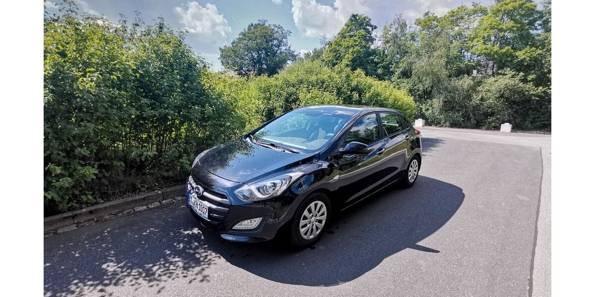 Hyundai i30 105.000 km 6.500 &euro; Weißenstadt 95163
