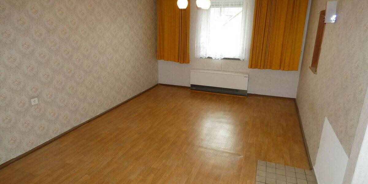 Doppelhaushälfte Hirschberg Göritz - 5 Zimmer, 97 m&sup2;, 35.000&euro; | Angebot:25996172