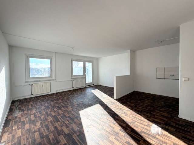 Etagenwohnung Plauen Chrieschwitz - 3 Zimmer, 69 m&sup2;, 348&euro; | Angebot:25518858