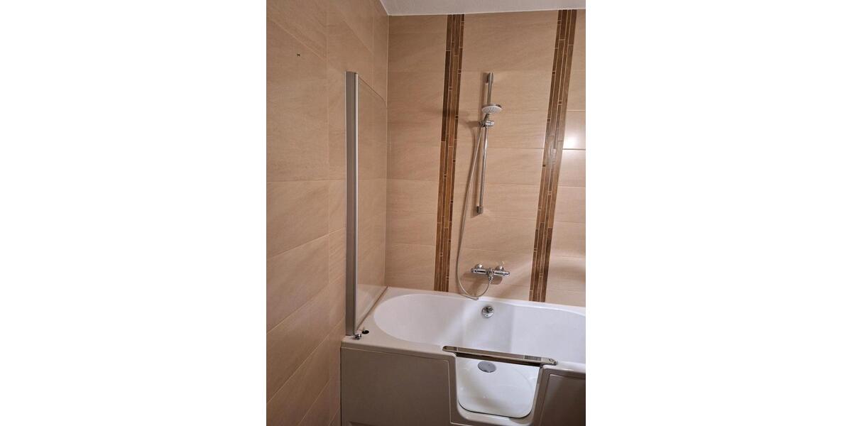 Etagenwohnung Plauen Alt Chrieschwitz - 2 Zimmer, 71 m&sup2;, 69.900&euro; | Angebot:26985659