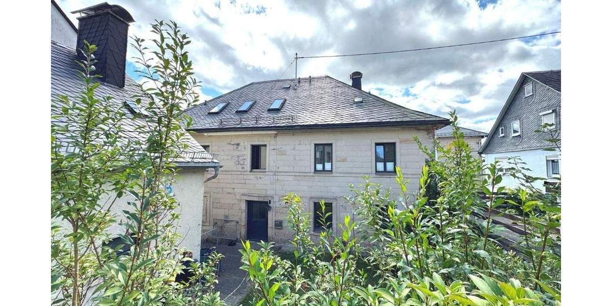 Mehrfamilienhaus, Wohnhaus Nordhalben - 7 Zimmer, 265 m&sup2;, 585.000&euro; | Angebot:25671149